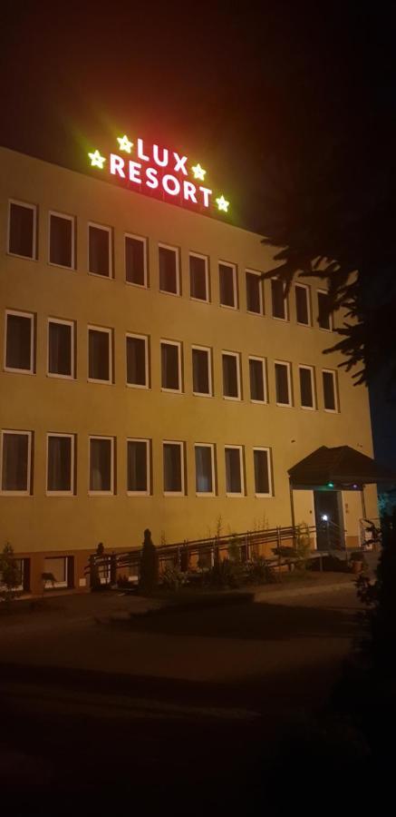 Lux Resort Kraśnik Eksteriør billede